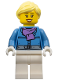 LEGO hol126 – Vrouwtje, jasje met medium lavendel sjaal, witte benen, Helder licht gele paardenstaart, Open mond glimlach – kleur (n.v.t.)